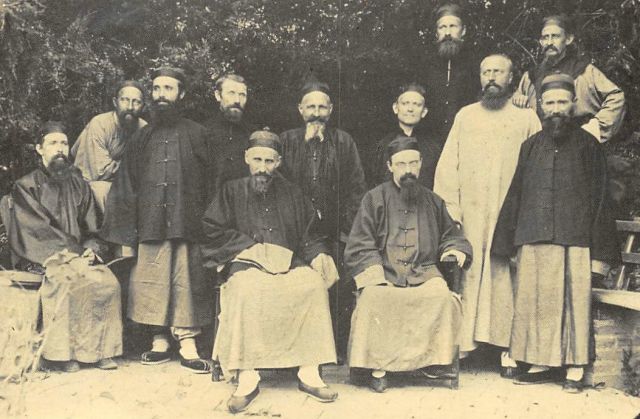 Spirituelle Wandlung des Tirolers in einen Chinesen Bild: Die Bekehrung
