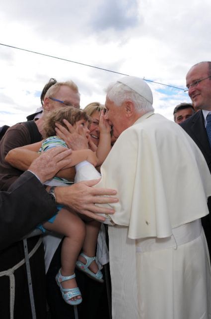 La visita del Papa ad Oies, San Giuseppe Freinademetz Immagine: La visita del Papa ad Oies
